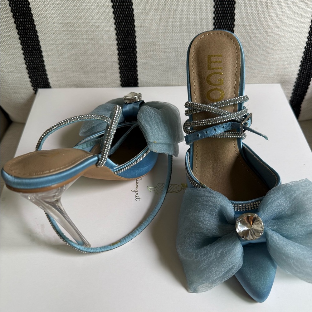 EGO Blue Heels with Bow and Rhinestone Accent Size 5 - Picture 2 of 15